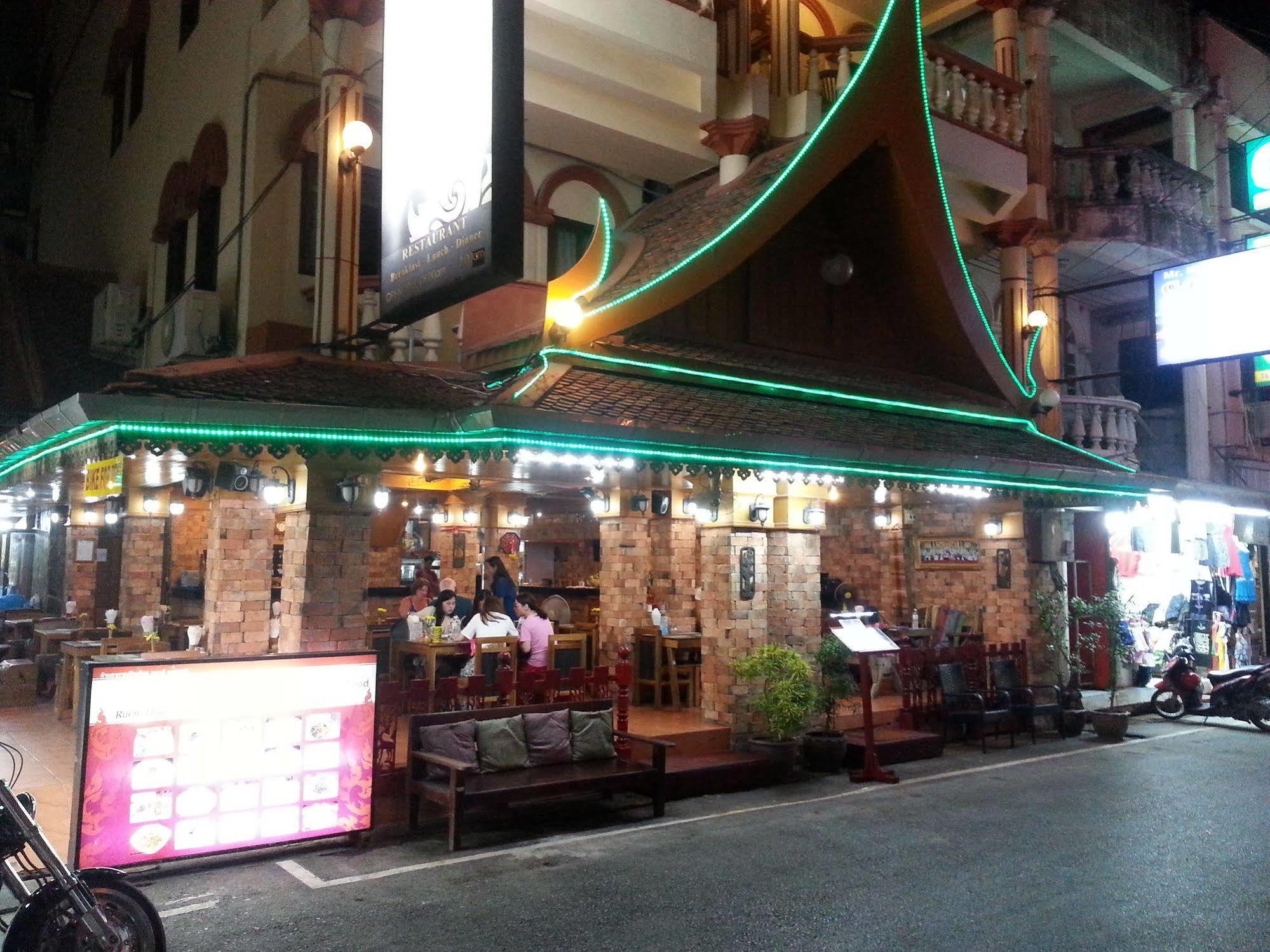 The House Patong Hotel Eksteriør billede